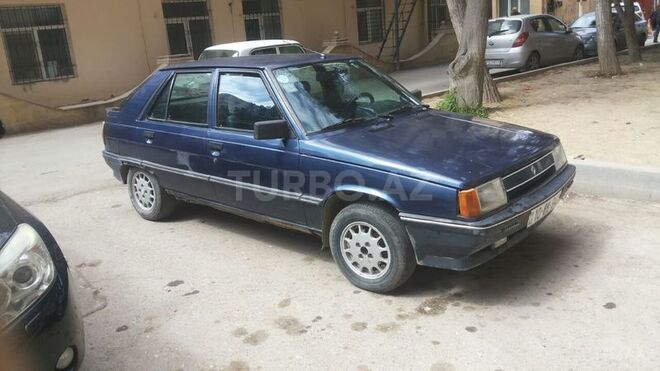 Renault  1993, 330,000 km - 1.4 l - Xırdalan