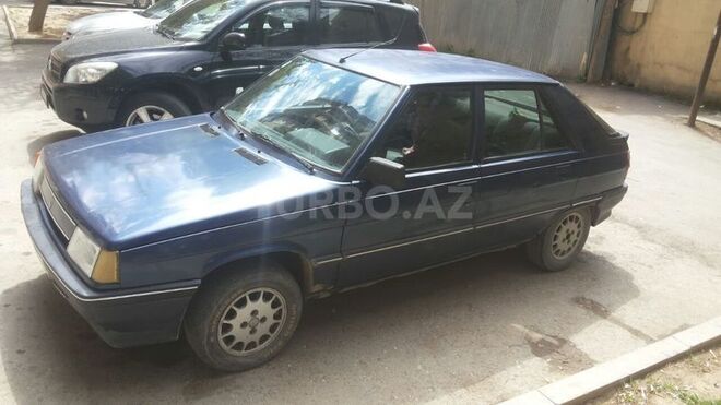 Renault  1993, 330,000 km - 1.4 l - Xırdalan
