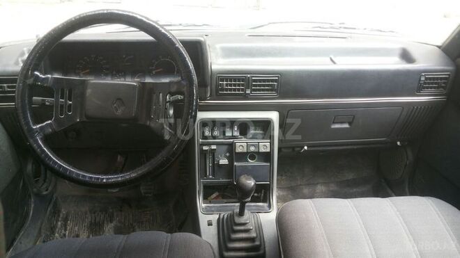 Renault  1993, 330,000 km - 1.4 l - Xırdalan