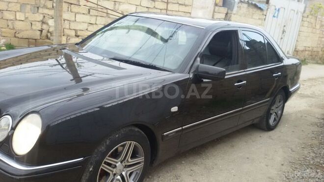 Mercedes E 280 1996, 350,000 km - 2.8 l - Sumqayıt