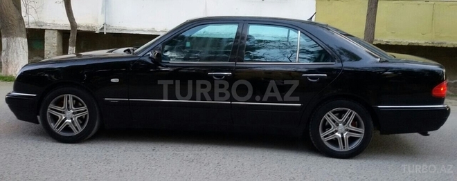 Mercedes E 280 1996, 350,000 km - 2.8 l - Sumqayıt