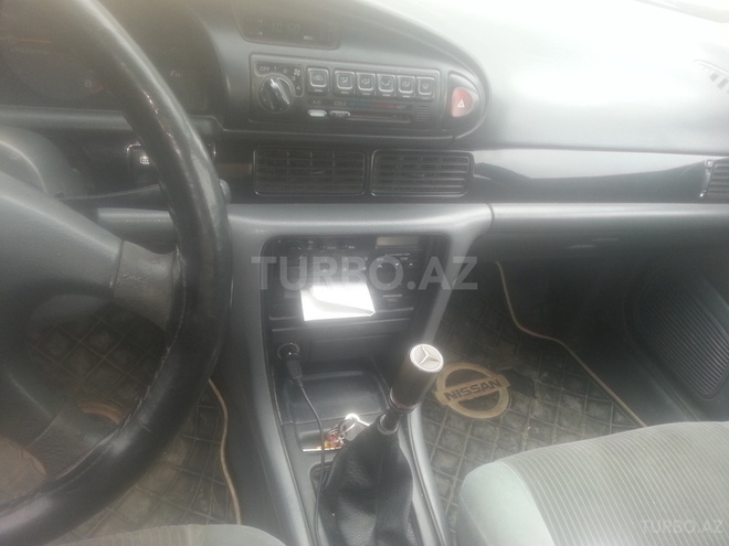 Nissan Bluebird 1996, 200,000 km - 2.0 л - Bakı