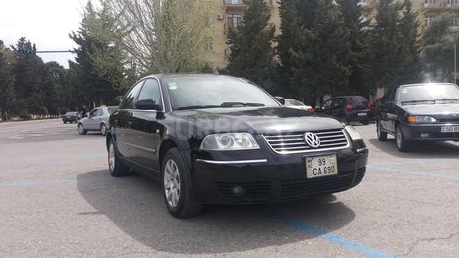 Volkswagen Passat 2003, 120,000 km - 1.8 l - Sumqayıt