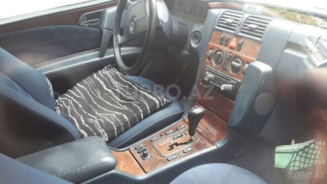 Mercedes E 240 1998, 180,000 km - 2.4 л - Bakı