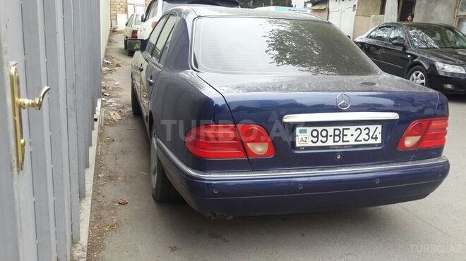 Mercedes E 240 1998, 180,000 km - 2.4 л - Bakı