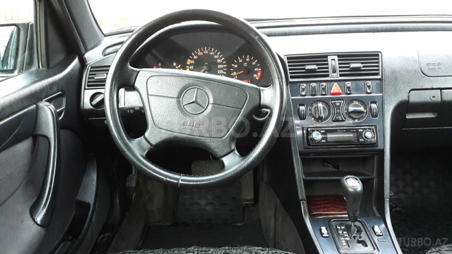 Mercedes C 200 1998, 300,000 km - 2.0 l - Bakı