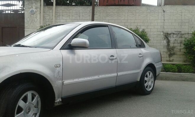 Volkswagen Passat 2000, 370,000 km - 1.8 l - Bakı