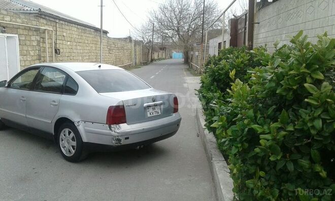 Volkswagen Passat 2000, 370,000 km - 1.8 l - Bakı