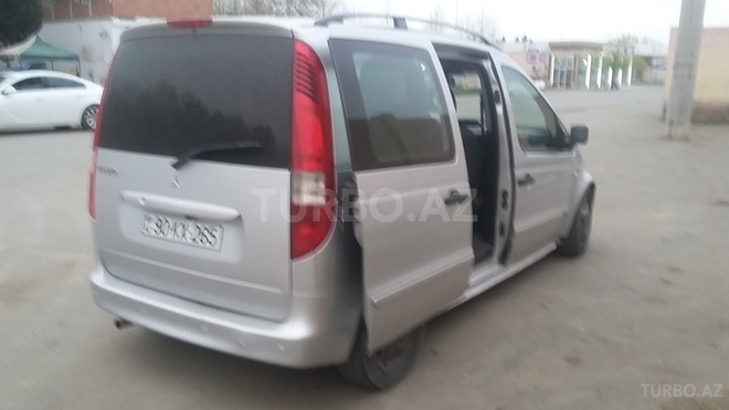 Mercedes Vaneo 2002, 210,000 km - 0.1 l - Qazax