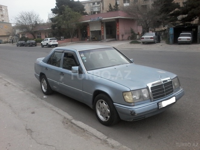 Mercedes E 230 1991, 253,000 km - 2.3 l - Bakı