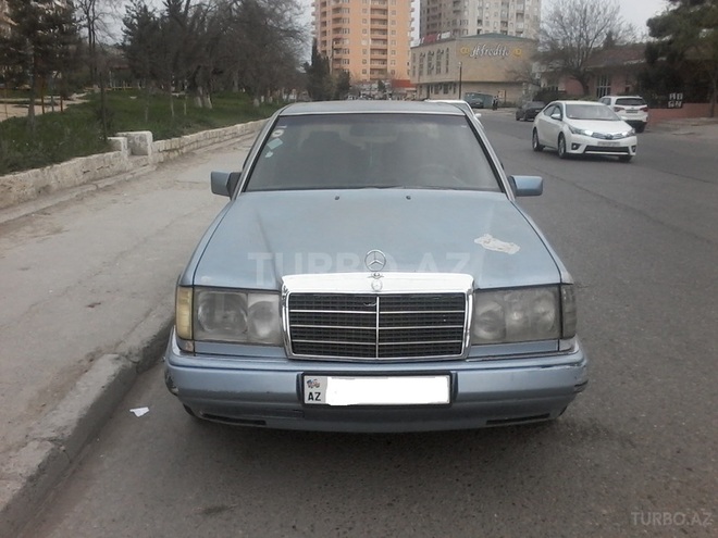 Mercedes E 230 1991, 253,000 km - 2.3 l - Bakı