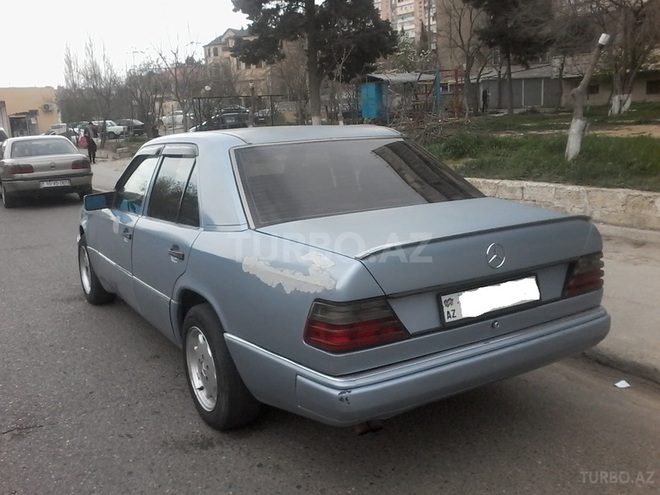 Mercedes E 230 1991, 253,000 km - 2.3 l - Bakı