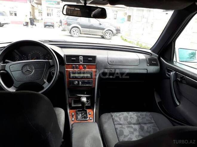 Mercedes C 200 1997, 218,000 km - 2.0 l - Bakı