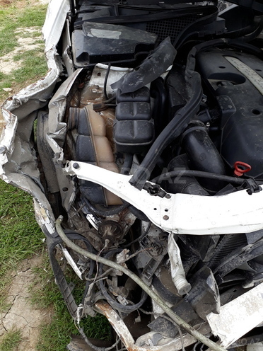 Mercedes E 320 1997, 343,260 km - 2.4 l - Bakı