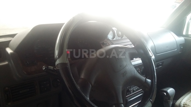 Mitsubishi Pajero 1997, 160,000 km - 0.4 l - Bakı
