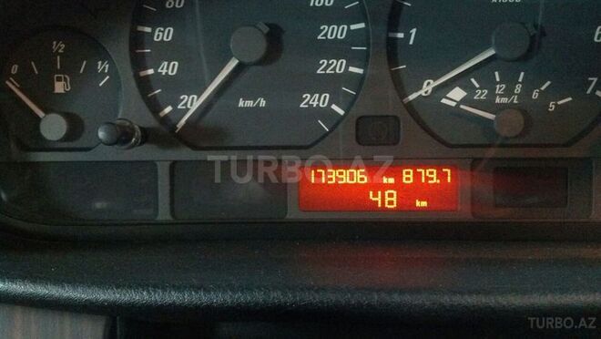 BMW 318 2000, 174,000 km - 1.9 l - Bakı
