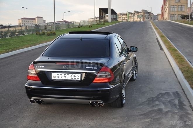 Mercedes E 280 2006, 133,333 km - 3.0 l - Bakı