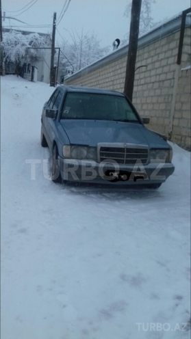 Mercedes 190 1990, 348,009 km - 2.0 l - Qusar
