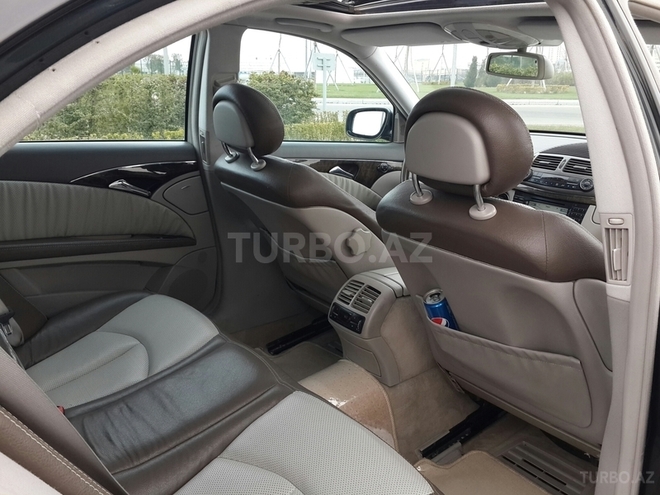 Mercedes E 320 2003, 269,999 km - 3.2 l - Bakı