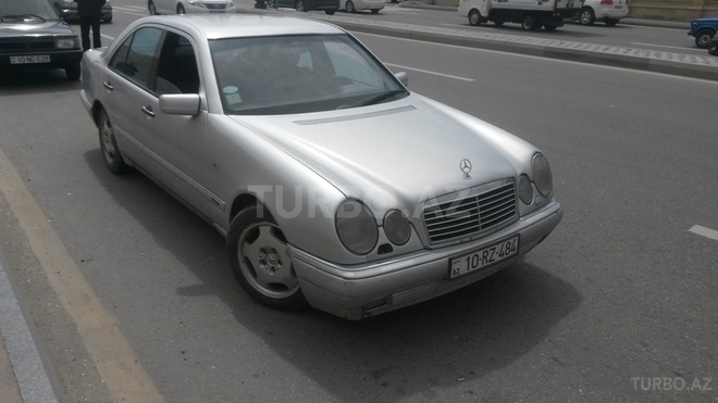 Mercedes E 240 1998, 268,000 km - 2.4 л - Bakı