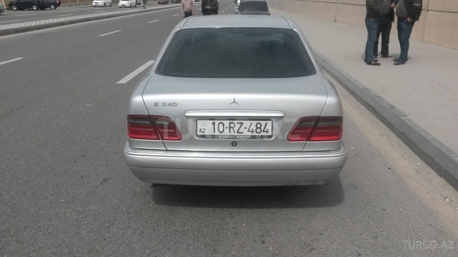Mercedes E 240 1998, 268,000 km - 2.4 л - Bakı