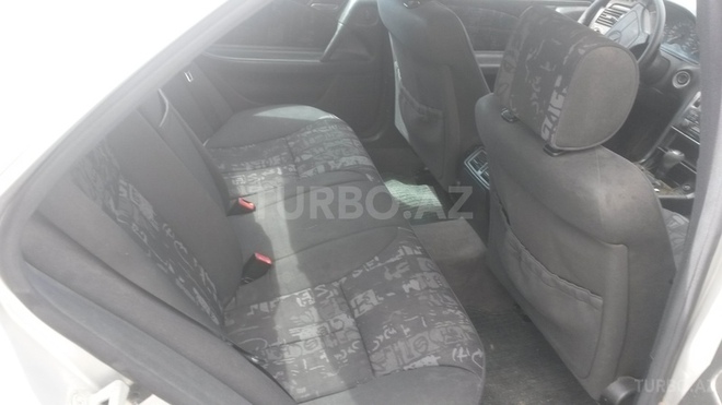 Mercedes E 240 1998, 268,000 km - 2.4 л - Bakı