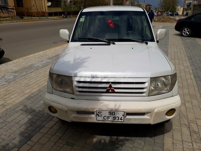 Mitsubishi Pajero io 1999, 230,000 km - 1.8 л - Bakı