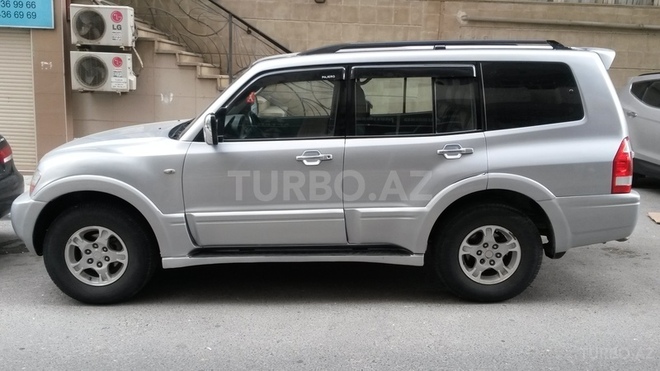 Mitsubishi Pajero 2003, 130,502 km - 3.0 l - Bakı