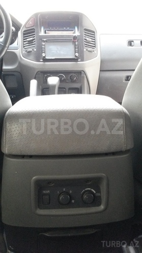 Mitsubishi Pajero 2003, 130,502 km - 3.0 l - Bakı