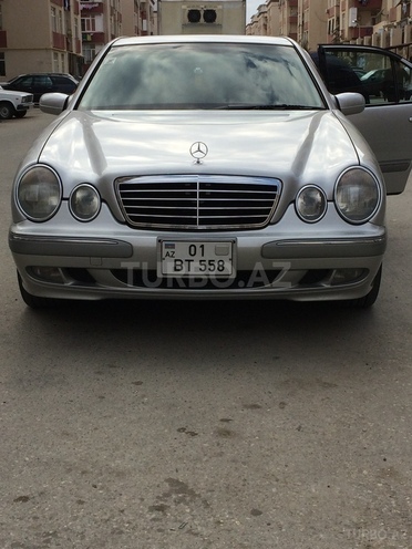 Mercedes E 240 2000, 87,000 km - 2.6 l - Bakı