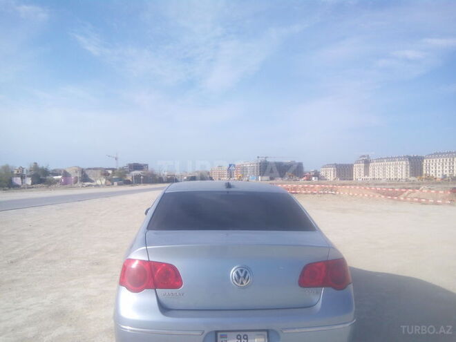 Volkswagen Passat 2006, 124,000 km - 2.0 l - Bakı