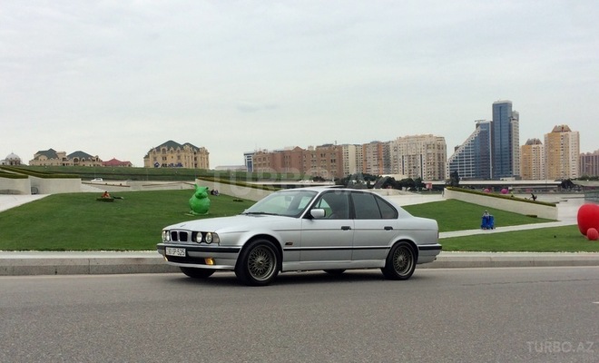 BMW 525 1995, 450,000 km - 2.5 л - Bakı