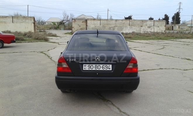 Mercedes C 220 1996, 173,000 km - 2.2 l - Sumqayıt