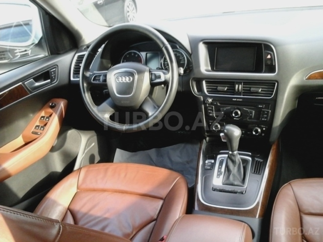 Audi Q5 2010, 68,000 km - 2.0 l - Bakı