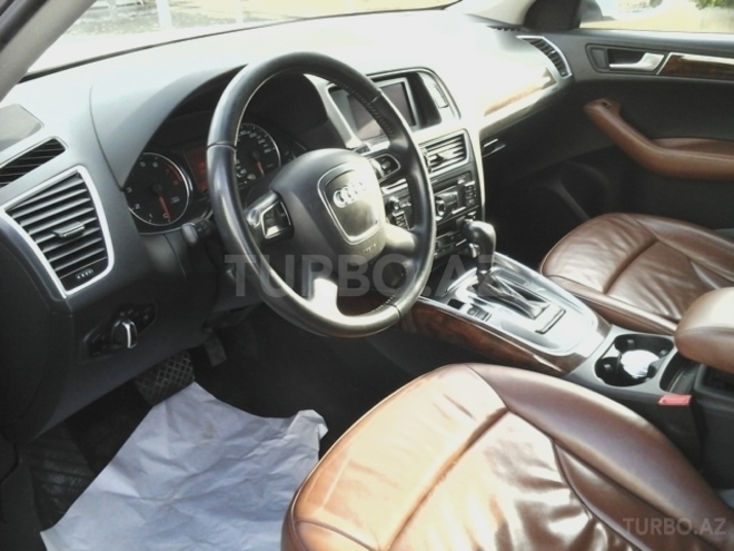 Audi Q5 2010, 68,000 km - 2.0 l - Bakı