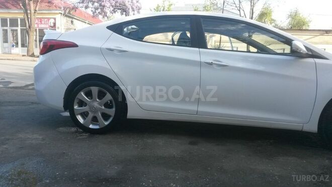 Hyundai Elantra 2013, 62,000 km - 1.8 l - Balakən