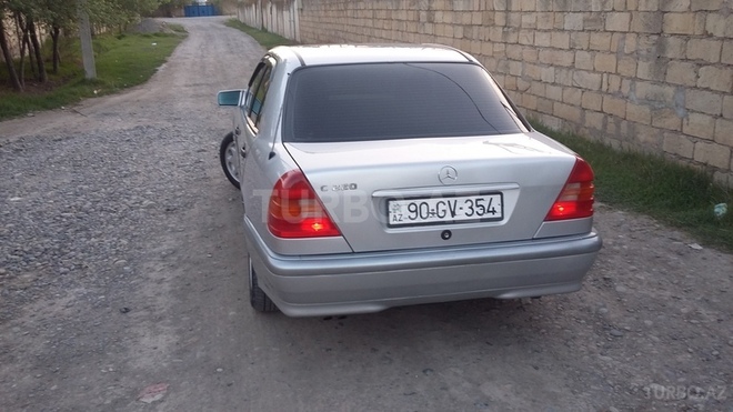 Mercedes C 220 1996, 376,000 km - 2.2 l - Saatlı