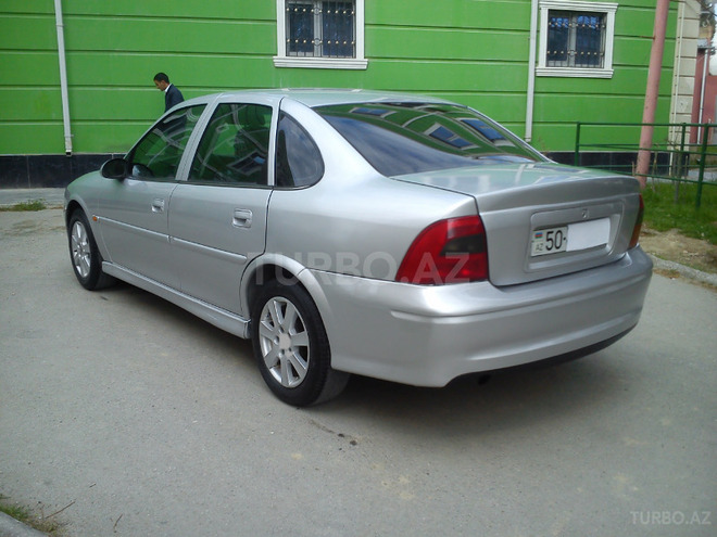 Opel Vectra 2001, 275,435 km - 1.8 l - Sumqayıt
