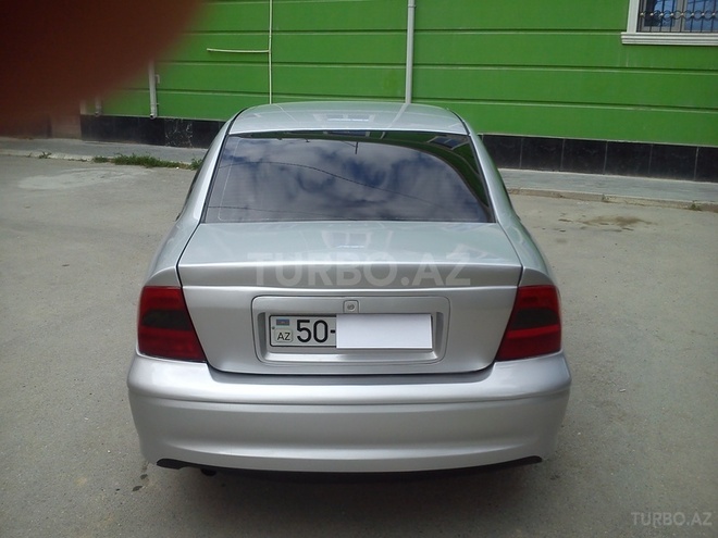 Opel Vectra 2001, 275,435 km - 1.8 l - Sumqayıt