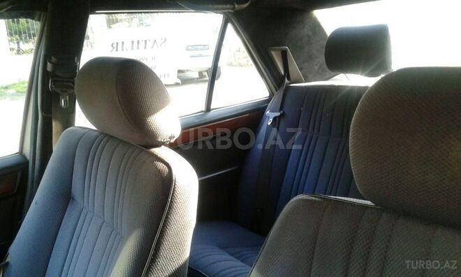Mercedes E 250 1994, 350,000 km - 2.5 l - Bakı