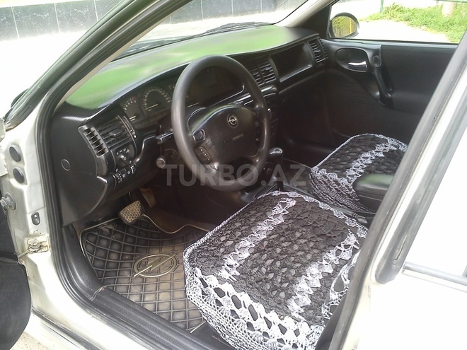 Opel Vectra 2001, 275,435 km - 1.8 l - Sumqayıt