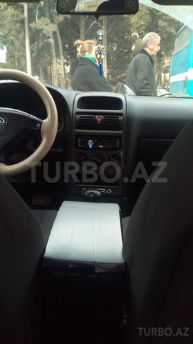 Opel Astra 2003, 200,000 km - 1.6 л - Bakı