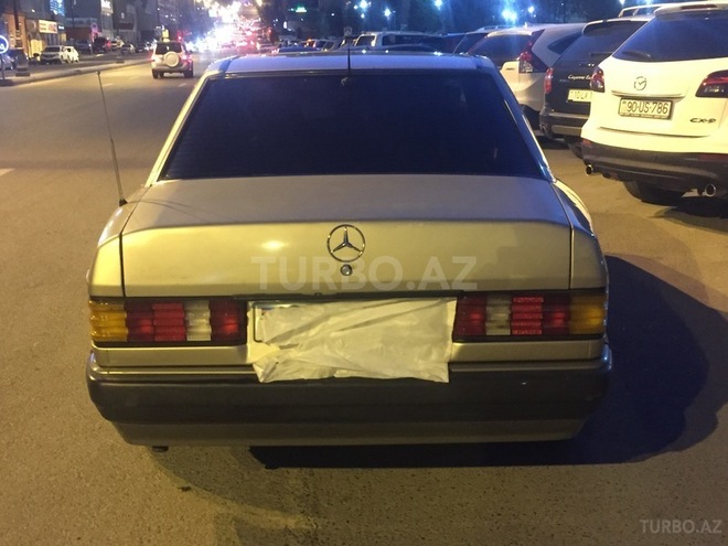Mercedes 190 1990, 460,000 km - 2.0 l - Bakı