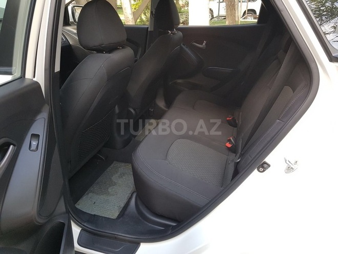 Hyundai ix35 2012, 83,000 km - 2.0 l - Bakı