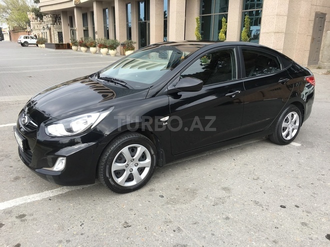 Hyundai Accent 2013, 110,000 km - 1.6 л - Bakı