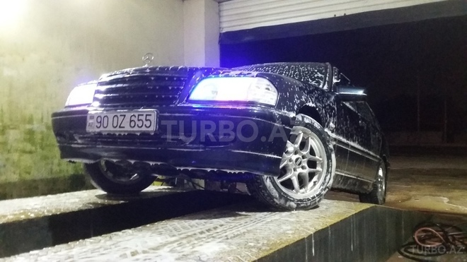 Mercedes C 200 1999, 258,000 km - 2.0 l - Bakı