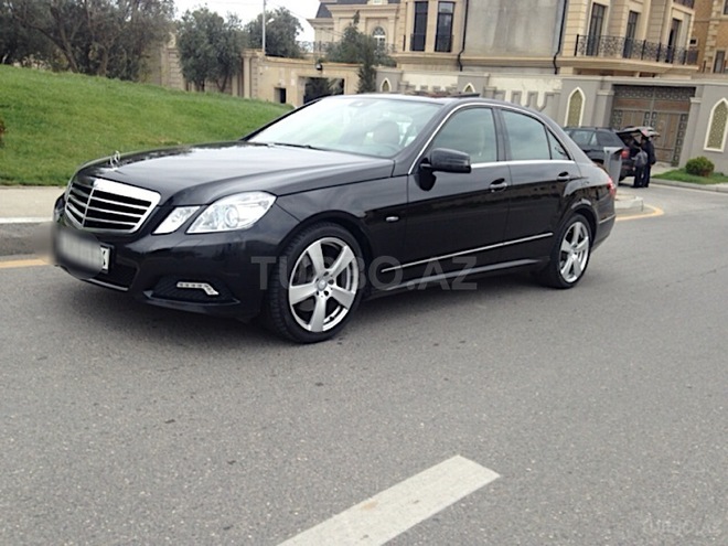 Mercedes E 350 2010, 114,000 km - 3.5 l - Bakı