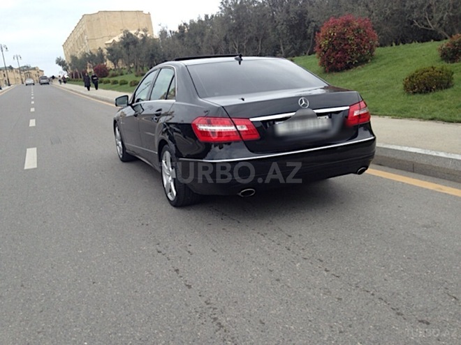 Mercedes E 350 2010, 114,000 km - 3.5 l - Bakı