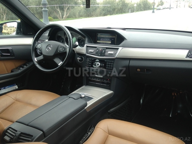 Mercedes E 350 2010, 114,000 km - 3.5 l - Bakı