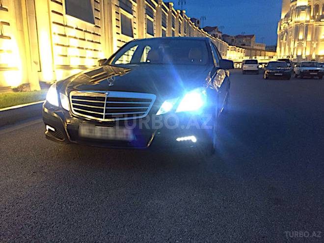 Mercedes E 350 2010, 114,000 km - 3.5 l - Bakı